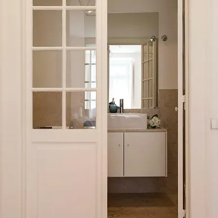 Brand New!!! Trendy Design Flat - Heart Of Chiado Apartment Lisbon