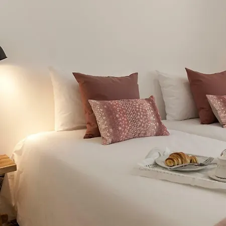 Brand New!!! Trendy Design Flat - Heart Of Chiado